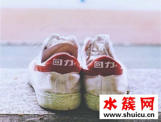 高考第一天穿什么颜色
